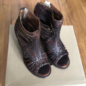 Freebird by Steve Madden Bela Brown sz 10